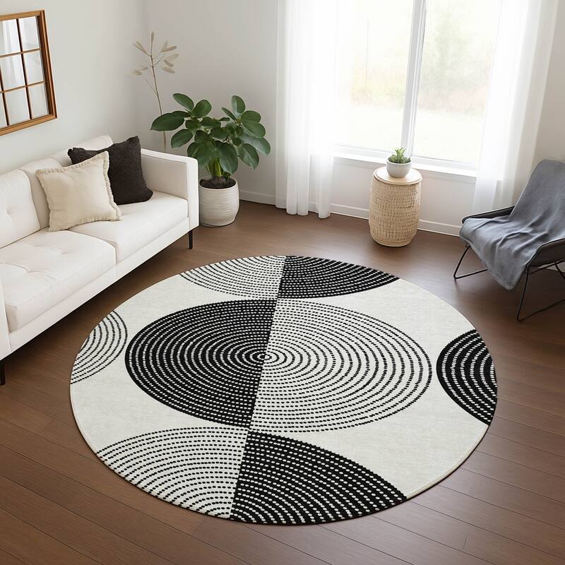 Machine Washable Indoor/ Outdoor Geo Circles Chantille Rug
