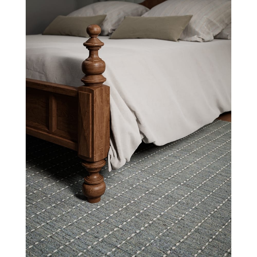 Momeni Oliver Solid Wool and Polyester Hand Loomed Area Rug