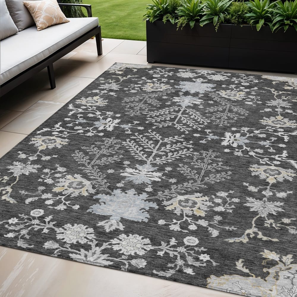 HomeRoots Floral Transitional Rectangle Outdoor Rug