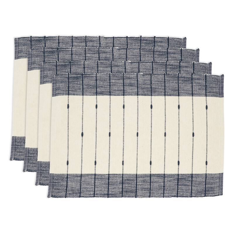 Placemats With Thin Stripe Design (Set of 4)