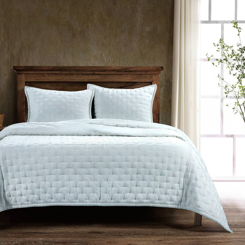 HiEnd Accents Stella Solid Color Faux Silk Velvet Romantic Modern Rustic 1 Piece Quilt - Icy Blue - Twin