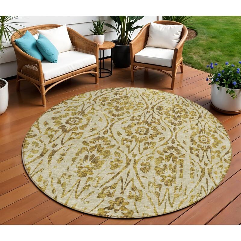 HomeRoots Floral Transitional Rectangle Outdoor Rug - 8' Round