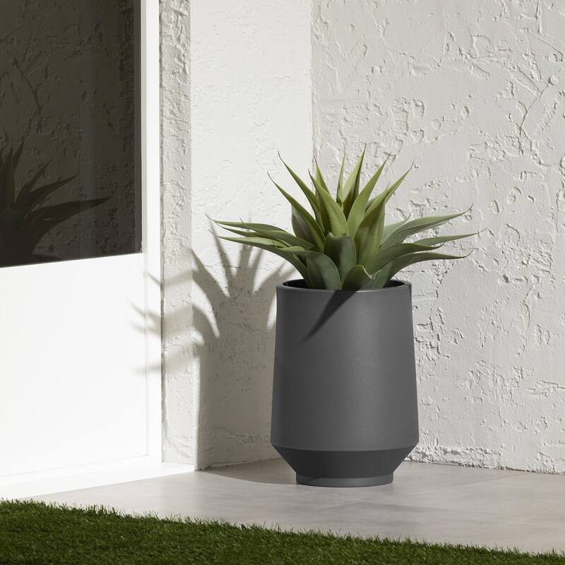 South Shore Dalya Planter - Small 12.25''x16.25'' - Dark Gray