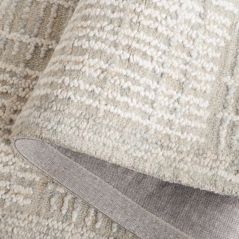 SAFAVIEH Handmade Abstract Anoek Checkered Wool Rug