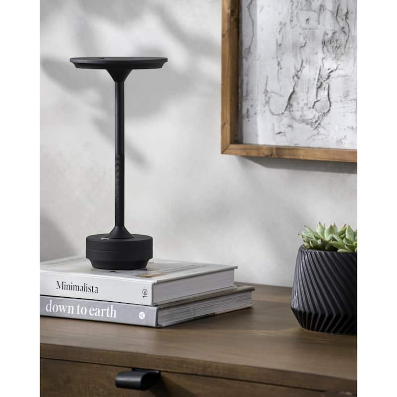 Livabliss Furnas Traditional Accent Table Lamp - Black