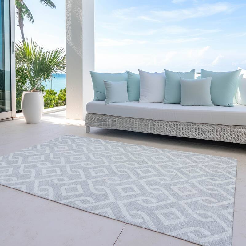 Machine Washable Indoor/ Outdoor Chantille Trellis Rug