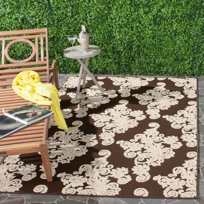 SAFAVIEH Cottage Annehilde Indoor/ Outdoor Patio Backyard Rug - 8' x 11'2" - Brown/Beige