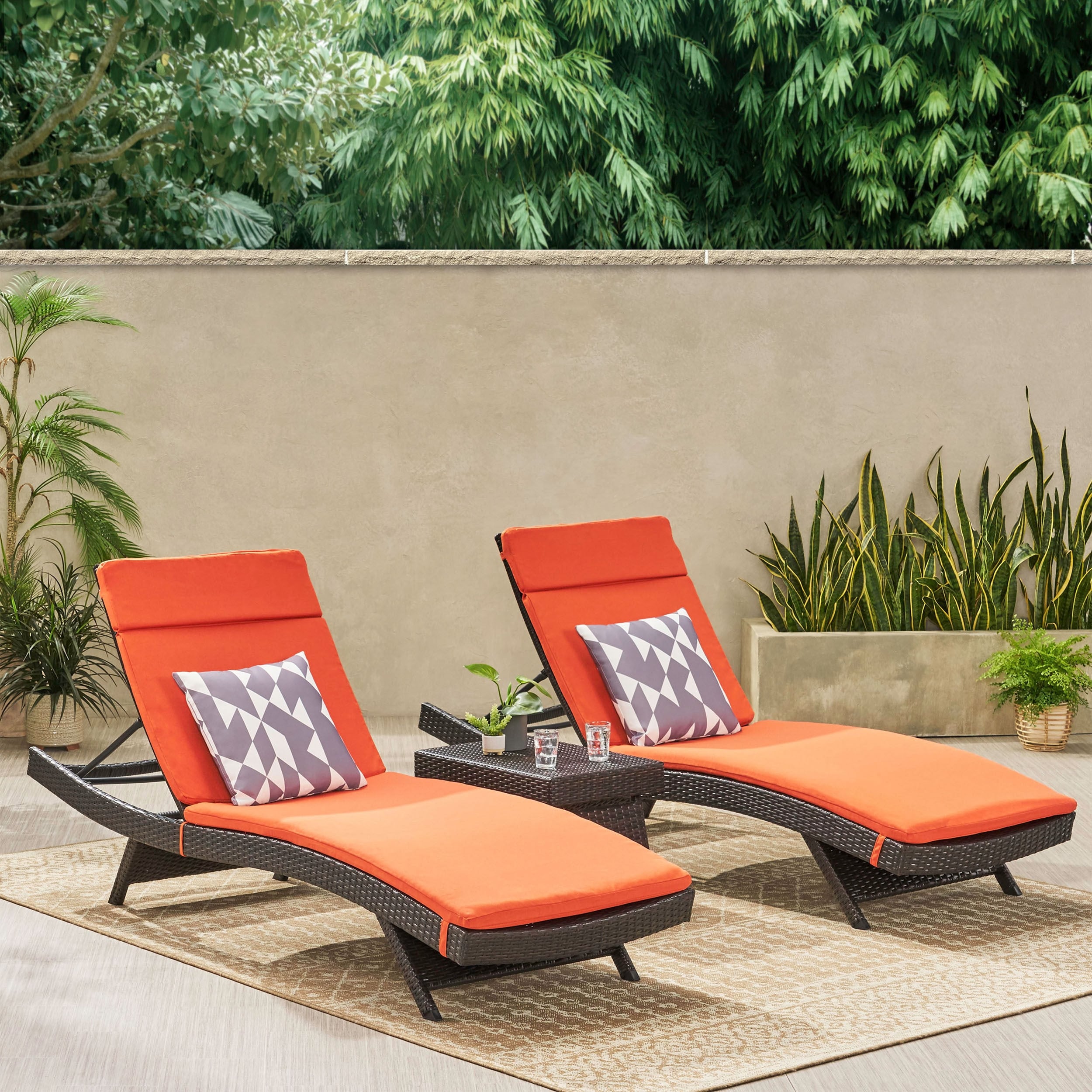 Vilano outdoor cushioned lounge chair sale