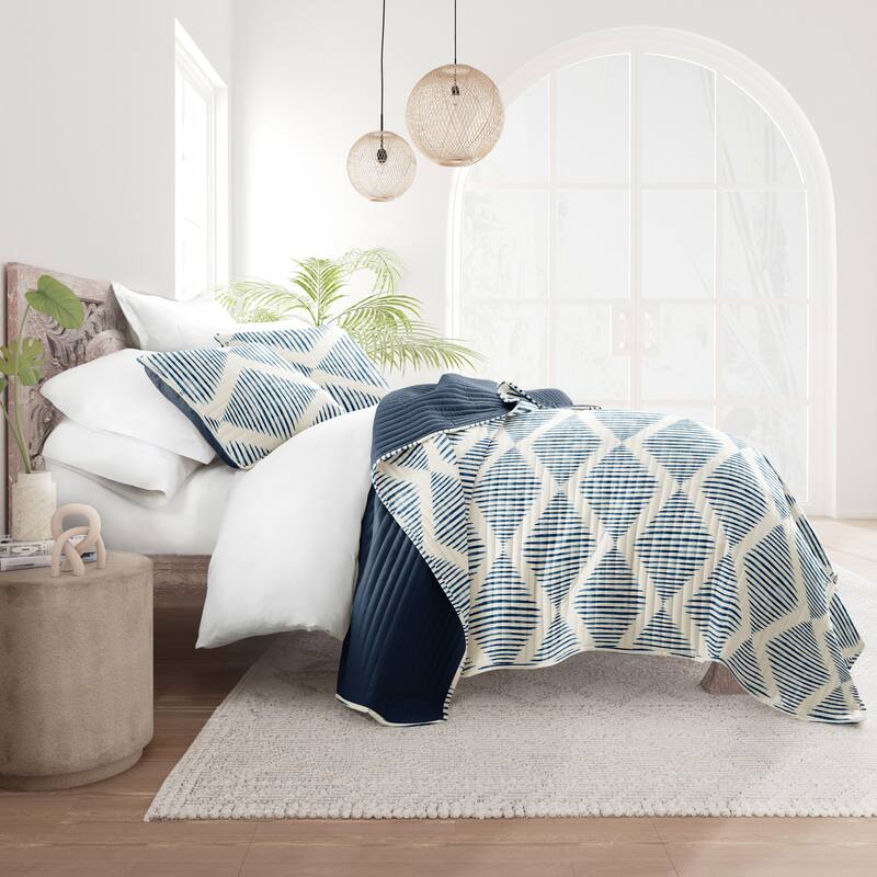 Becky Cameron All Season 3 Piece Distressed Diamond Reversible Quilt Set with Shams