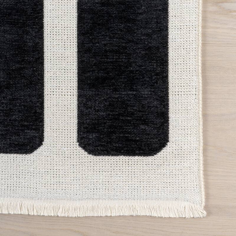 Nuloom Rashana SuperioWash Geometric Reversible Machine Washable Area Rug