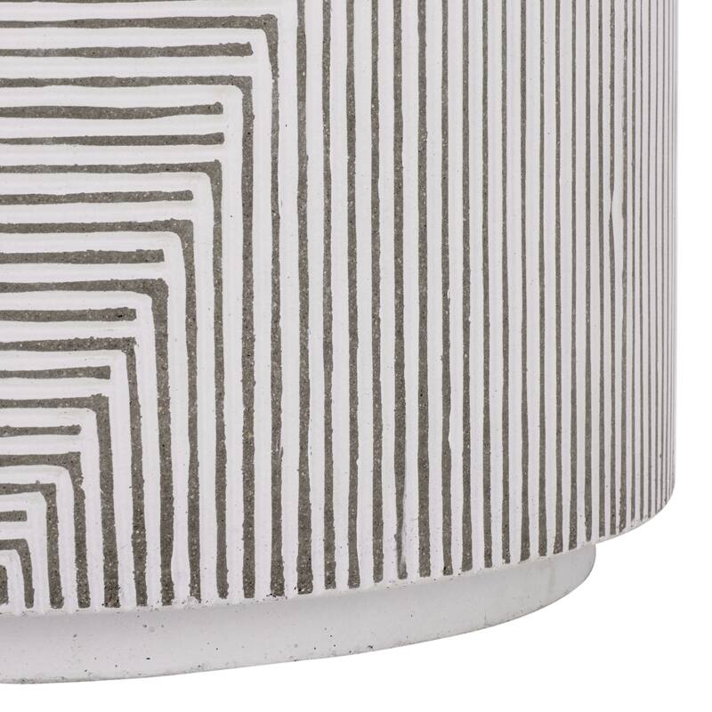 SAFAVIEH Outdoor Living Verona Side Table - 16"W x 16"D x 19"H