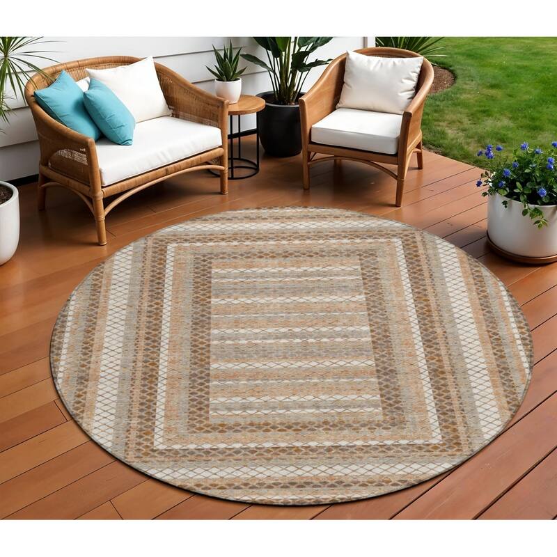 HomeRoots Geometric Transitional Rectangle Outdoor Rug - 8' Round