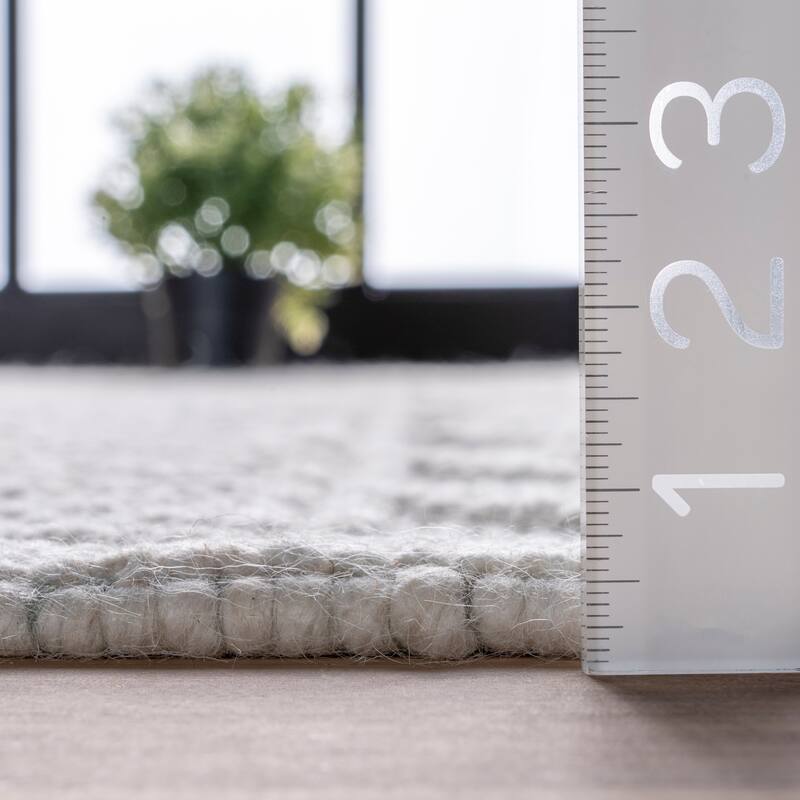 Nuloom Contemporary Handmade Flatweave Dot Aztec Indian Trellis Tassel Area Rug