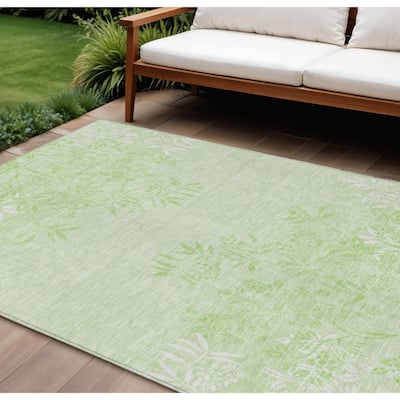 HomeRoots Floral Transitional Rectangle Outdoor Rug