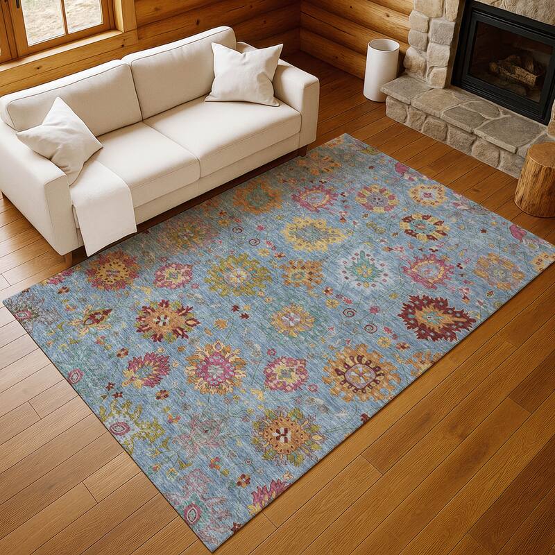 Machine Washable Indoor/ Outdoor Traditional Kashan Chantille Rug