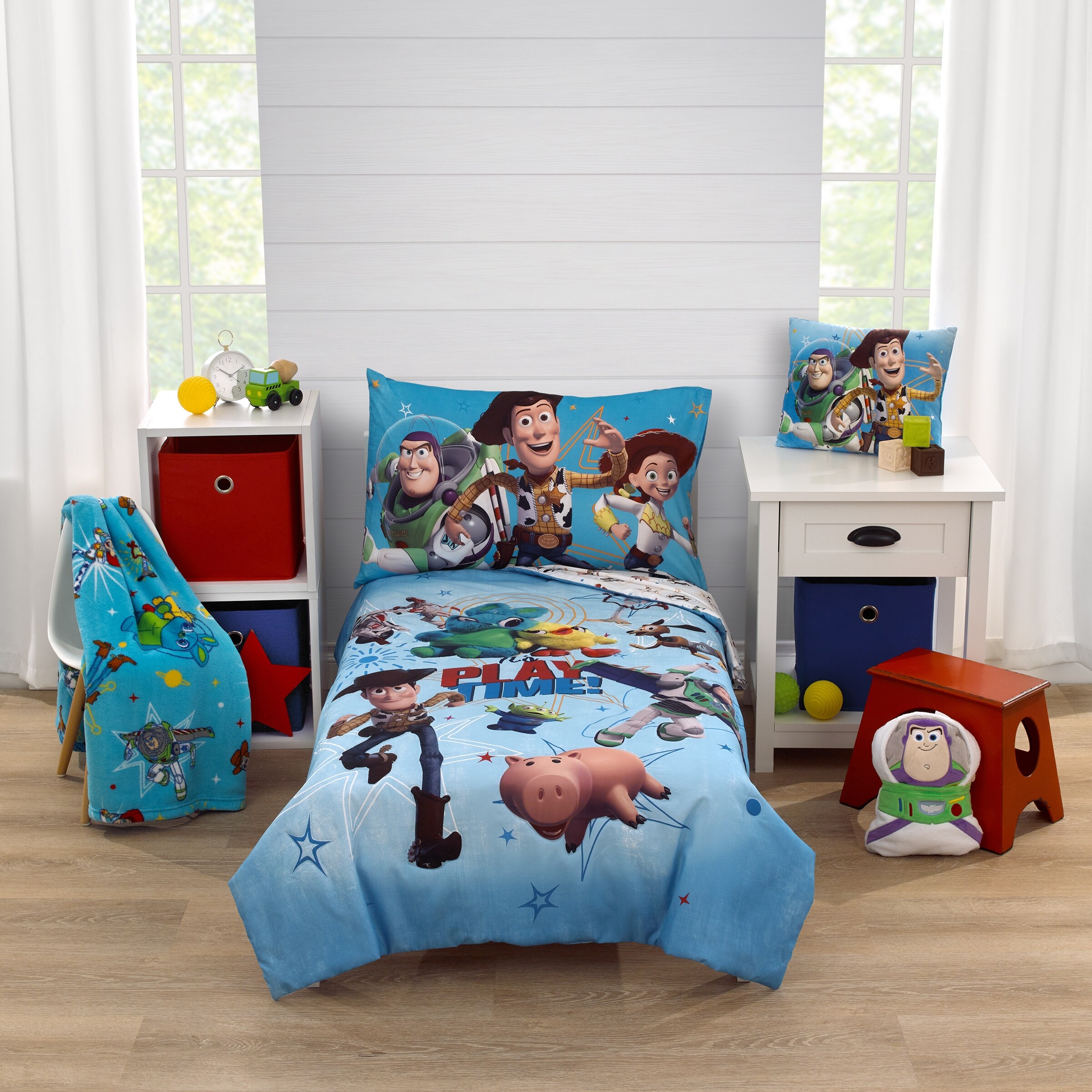 Disney Doc McStuffins Cuddle Team 4 Piece Toddler Bed Set Bed Bath Beyond 40460221