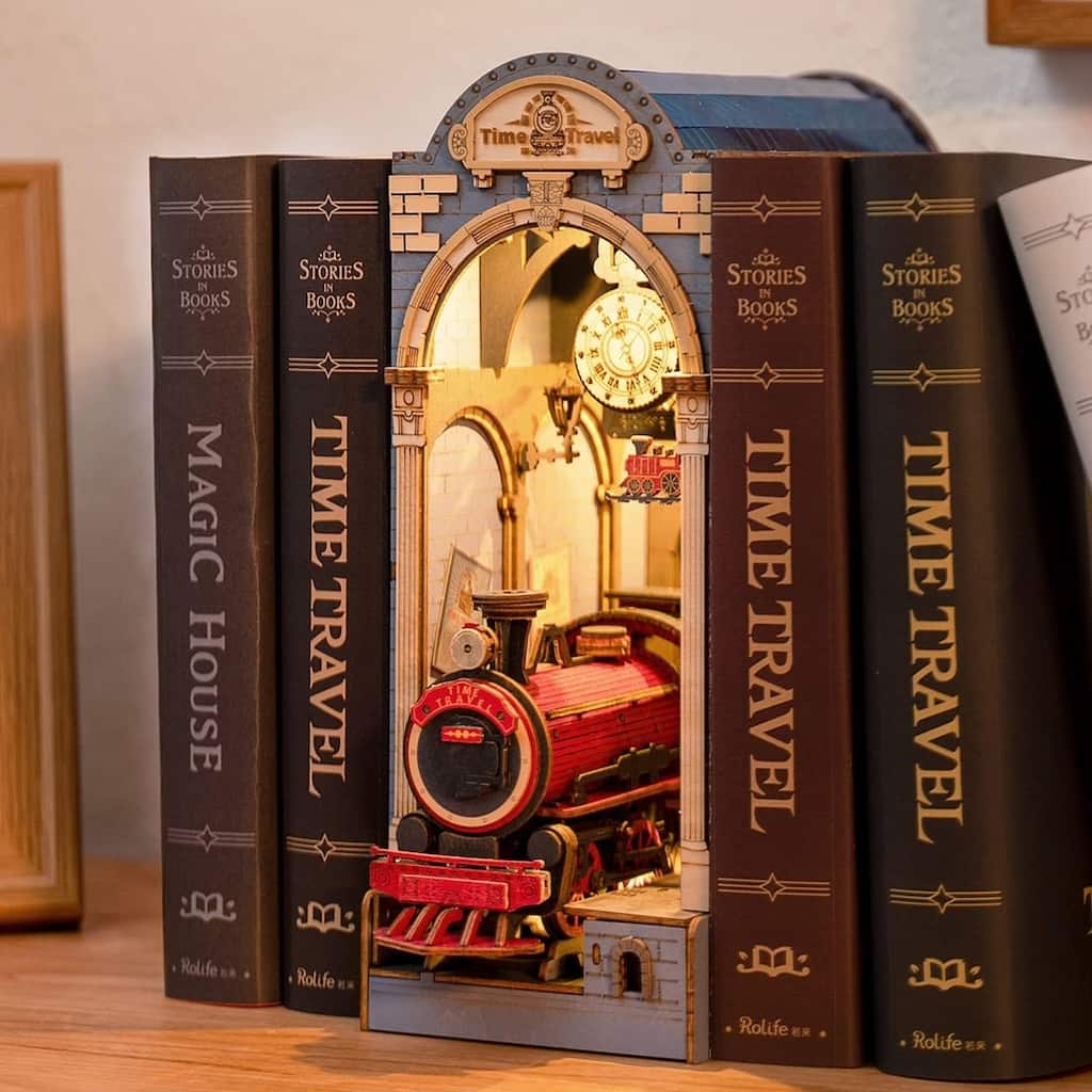 DIY 3D Book Nook Kit - Time Travel 246pcs