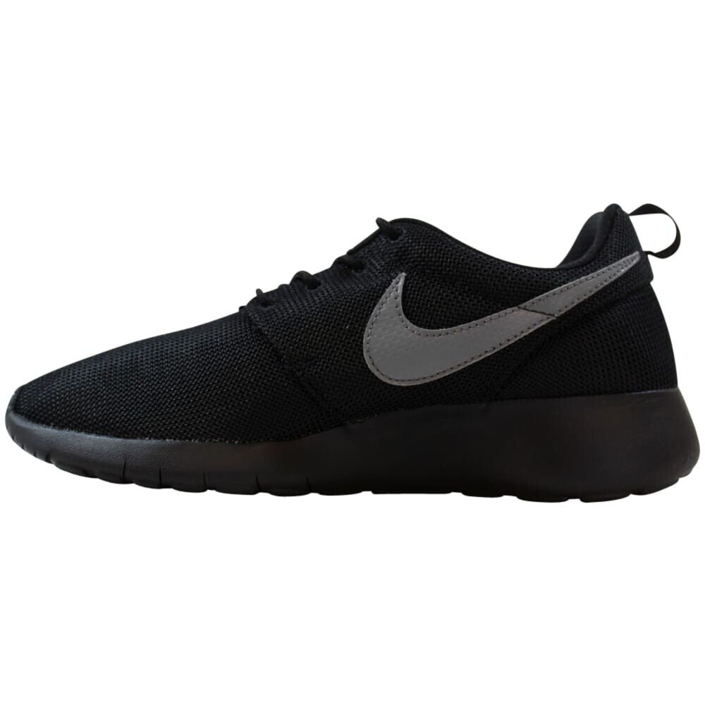 nike roshe one black