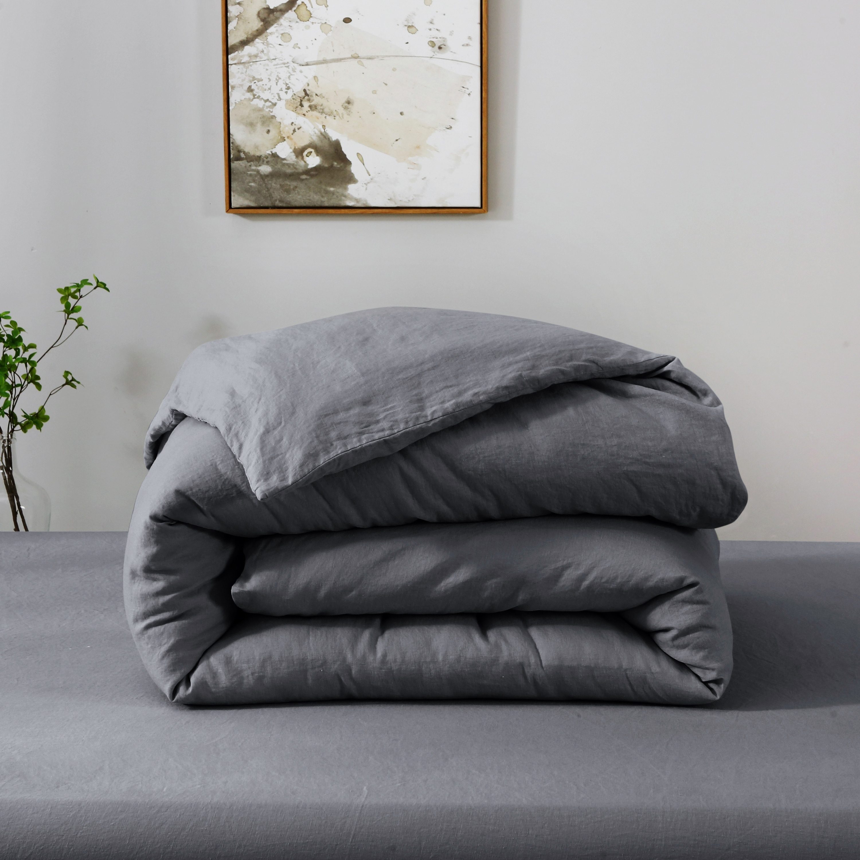 https://ak1.ostkcdn.com/images/products/is/images/direct/c2997a166cc7f7ab42fce32bcb633efde5962b44/Highland-Feather-100%25-French-Linen-Duvet-Cover---Linen-Bedding---Classic-Luxury---Ultra-Soft-%26-Breathable.jpg
