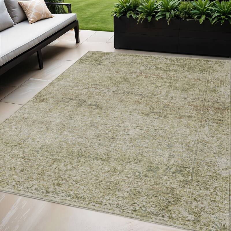 HomeRoots Abstract Traditional Rectangle Outdoor Rug - 5' X 8'