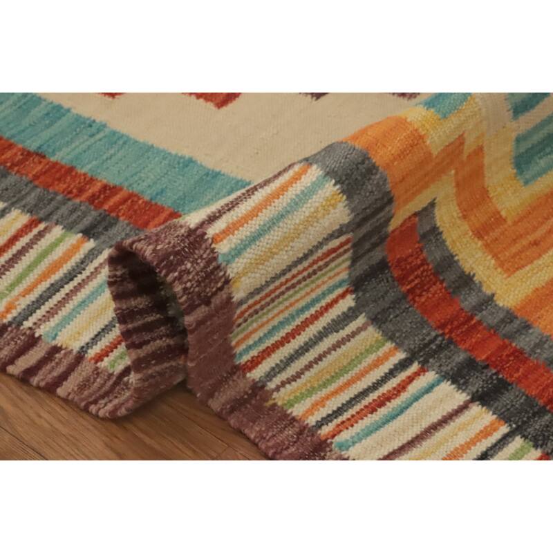 Hand Woven Southwestern Wool Multi-Colored Geometric Area Rug - 8' 1'' X 4' 10''