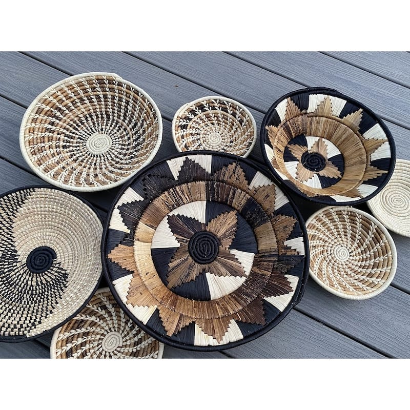 Set Of 8 Natural Color Wall Hanging Baskets 7.5"-12"