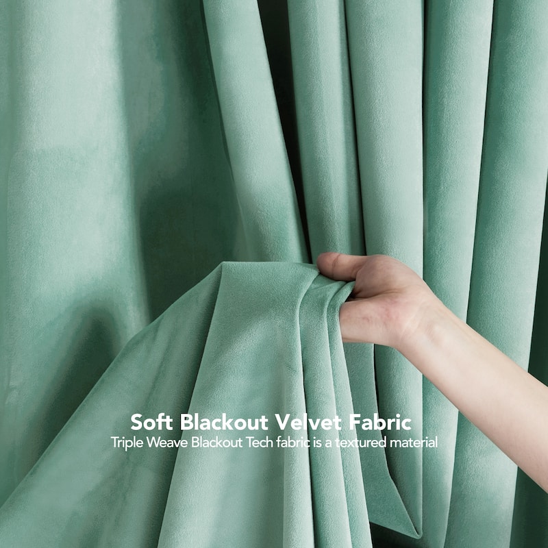 Deconovo Velvet Blackout Curtains, 2 Panels, Thermal Insulated