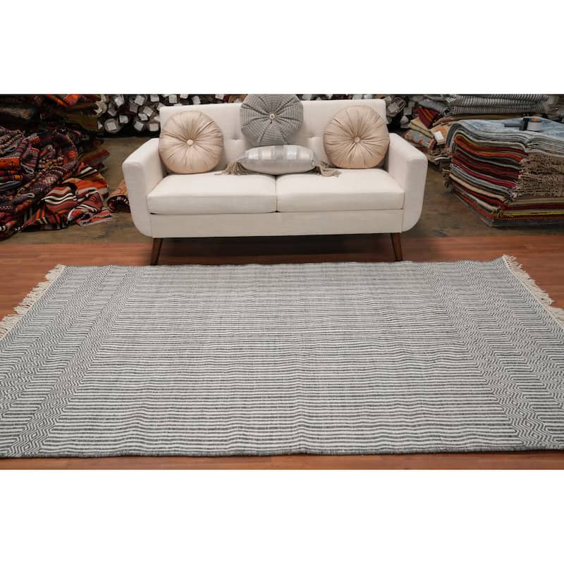 Hand Woven Oriental 100% Wool Carpet Traditional Geometric Greys & Charcoal Durrie-Kilim Area Rug - 8' 3'' X 5' 1''