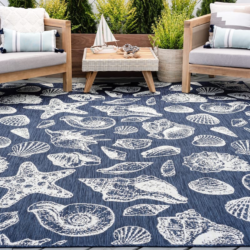 Exo Coastal Graphic Print Indoor/Outdoor Area Rug - 3'11'' x 5'3'' - Navy