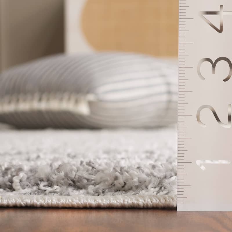SAFAVIEH Border & Stripe Shag Rigoberta Modern 1.4-inch Thick - 2'2" x 8' Runner