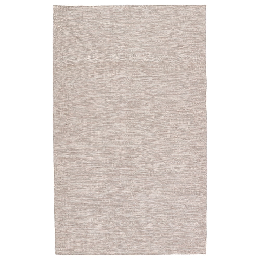 Kaden Indoor/ Outdoor Solid Area Rug