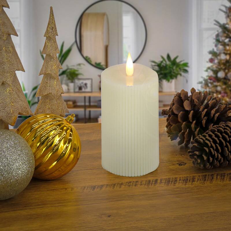 HGTV Home Collection 5 in Georgetown Real Motion Flameless Candle With Remote, Ivory, LED - 9 in