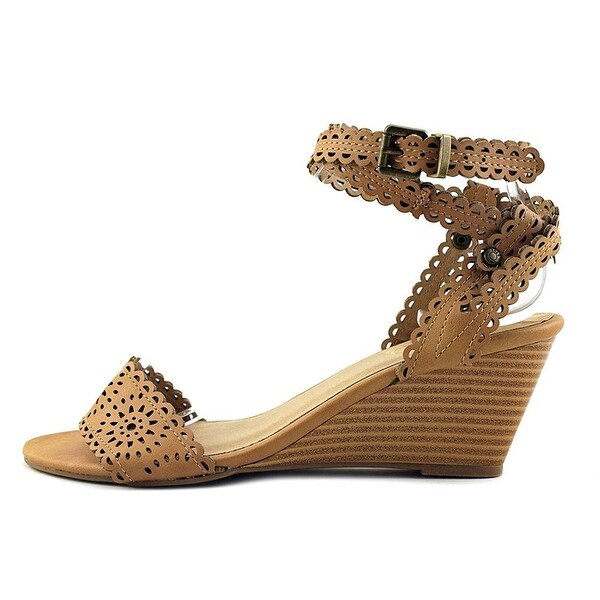 xoxo platform sandals