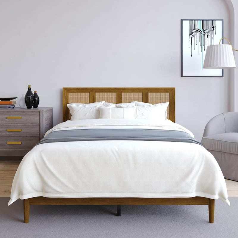 Clayfell Skokie Platform Bed - Brown - King
