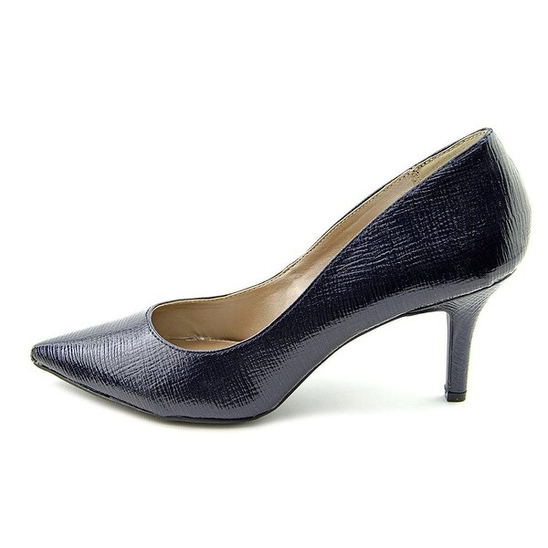 alfani pumps