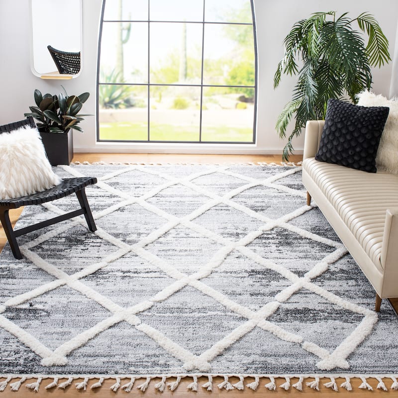 SAFAVIEH Moroccan Tassel Shag Facunda 2-inch Thick Rug