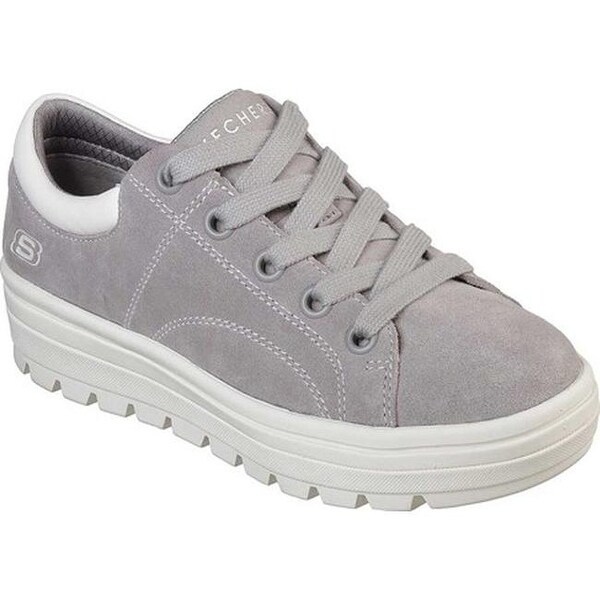 Skechers street hotsell cleat