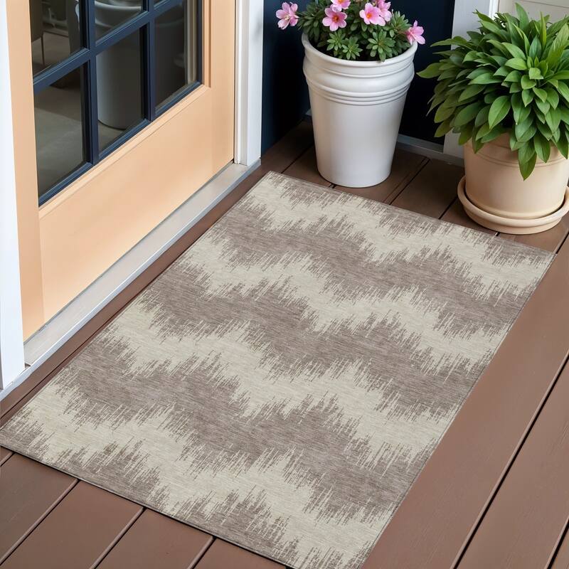 HomeRoots Chevron Transitional Rectangle Outdoor Rug - 3' x 5'