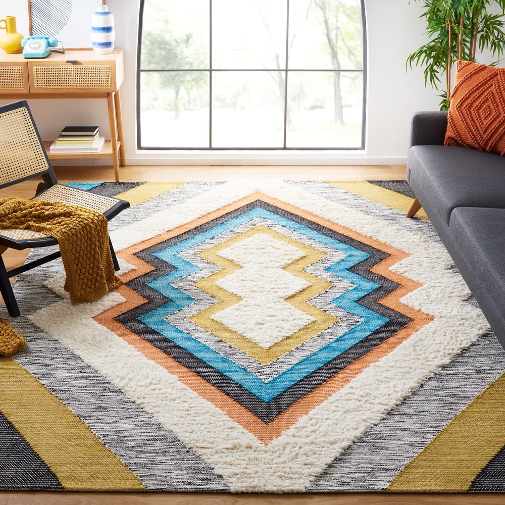 SAFAVIEH Handmade Kenya Camryn Boho Tribal Wool Rug