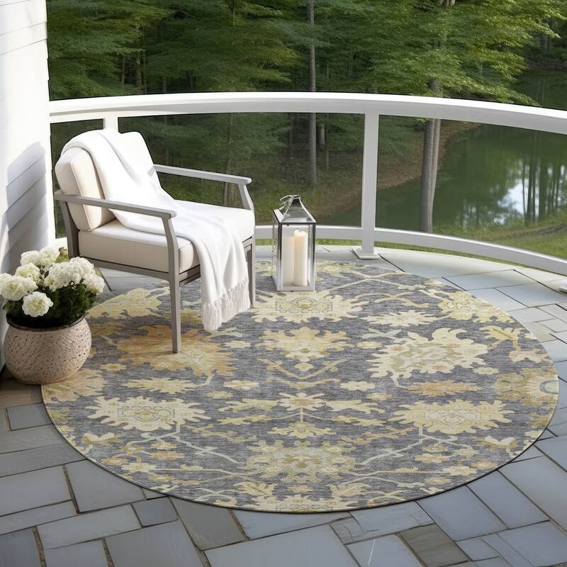Machine Washable Indoor/ Outdoor Traditional Casual Chantille Rug