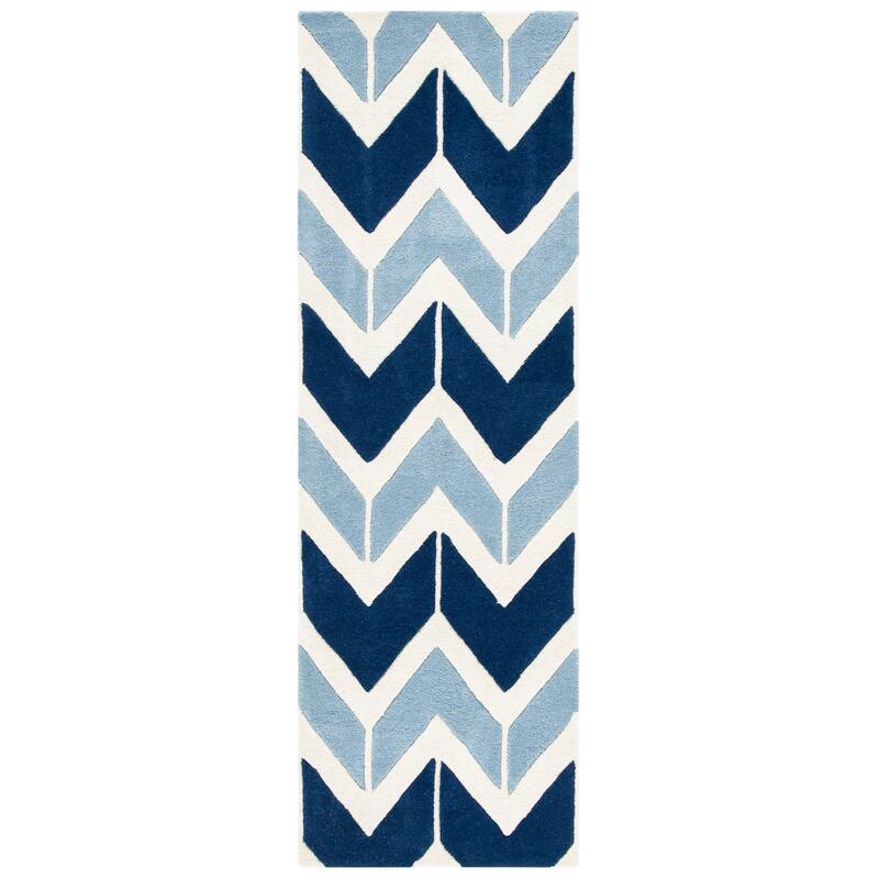 SAFAVIEH Handmade Chatham Elizabeta Modern Wool Rug