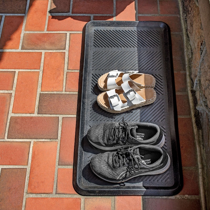 Mohawk Home Rubber Boot Tray Black 1' 4" X 2' 8" Door Mat - 16" x 32"