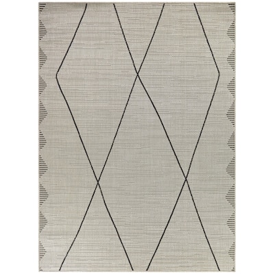 Calderon Recycled Moroccan Indoor/Outdoor Area Rug