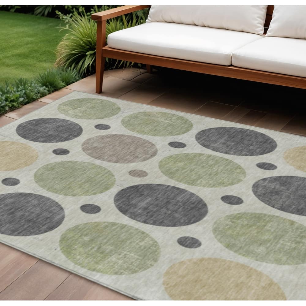HomeRoots Geometric Transitional Rectangle Outdoor Rug