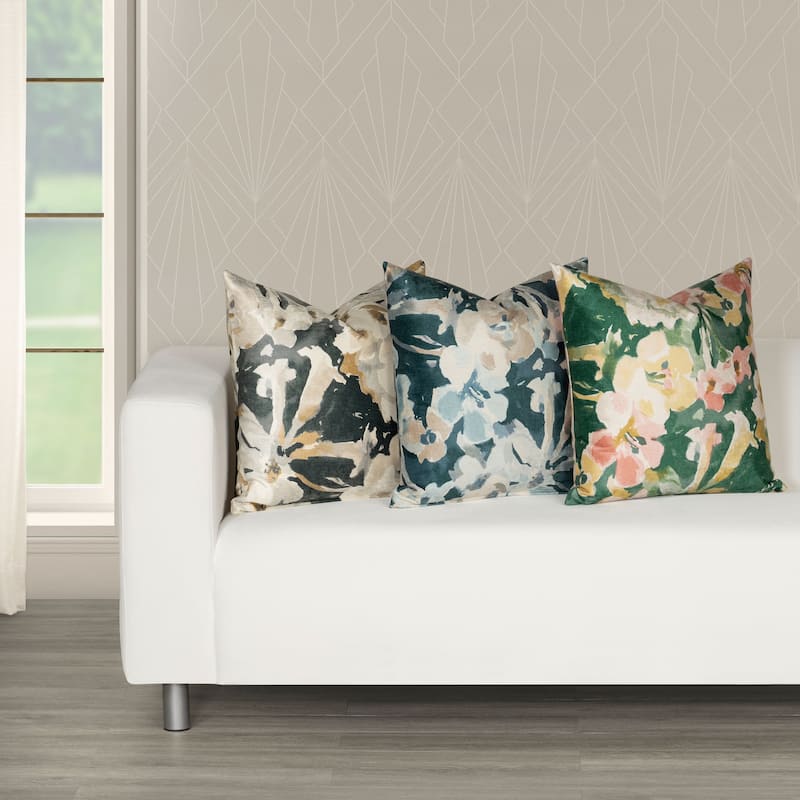 Siscovers Floral Velvet Throw Pillow