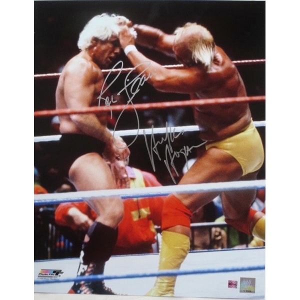 Hulk Hogan Ric Flair Dual-Signed WWF WWE Wrestling 16x20 Photo WWE Holo JSA ITP