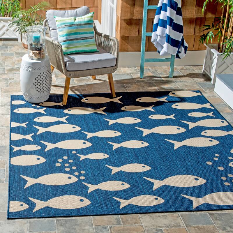 SAFAVIEH Courtyard Illa Indoor/ Outdoor Waterproof Patio Backyard Rug - 7'1 x 7'1 Round - Navy/Beige