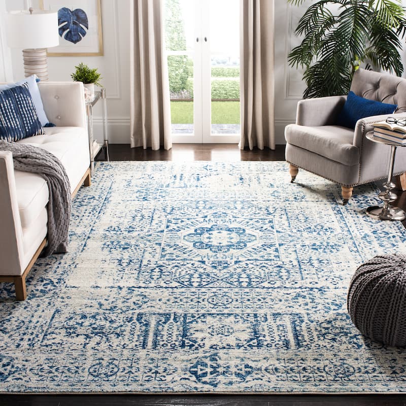 SAFAVIEH Evoke Gioia Vintage Boho Medallion Distressed Rug - 6'7" x 9' - Ivory/Blue