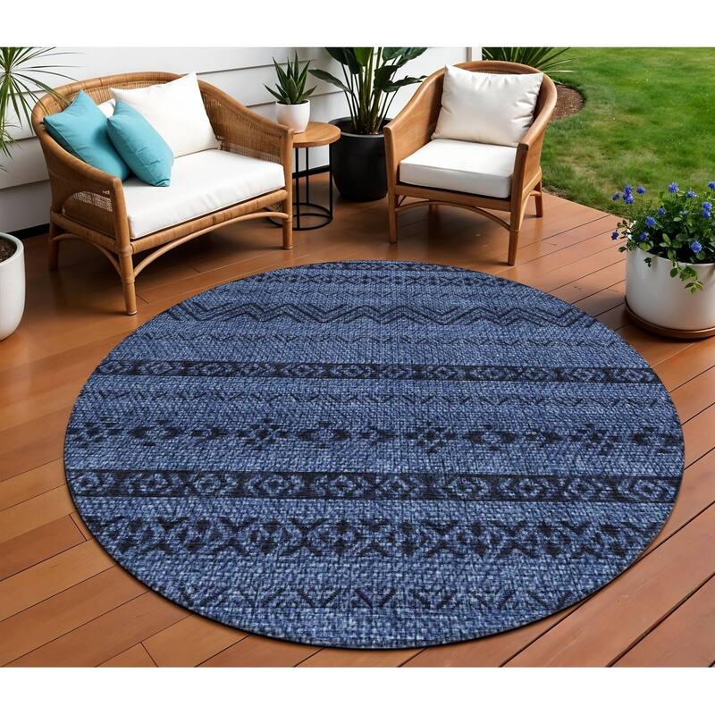 HomeRoots Southwestern Transitional Rectangle Outdoor Rug - 8' Round