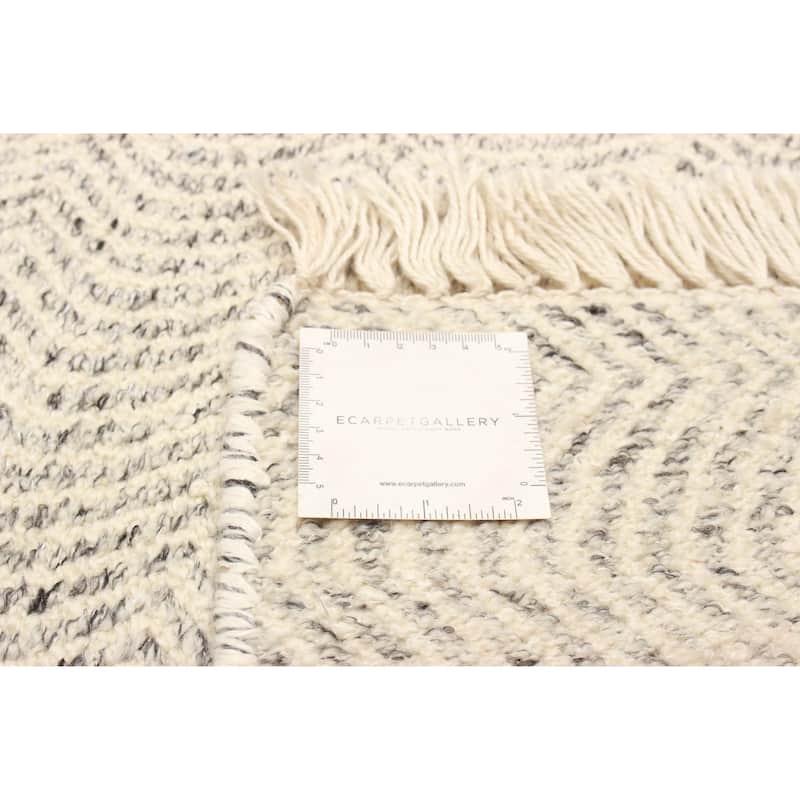 Sienna Ivory Rug 5'1" x 7'7" - 5'1 x 7'7